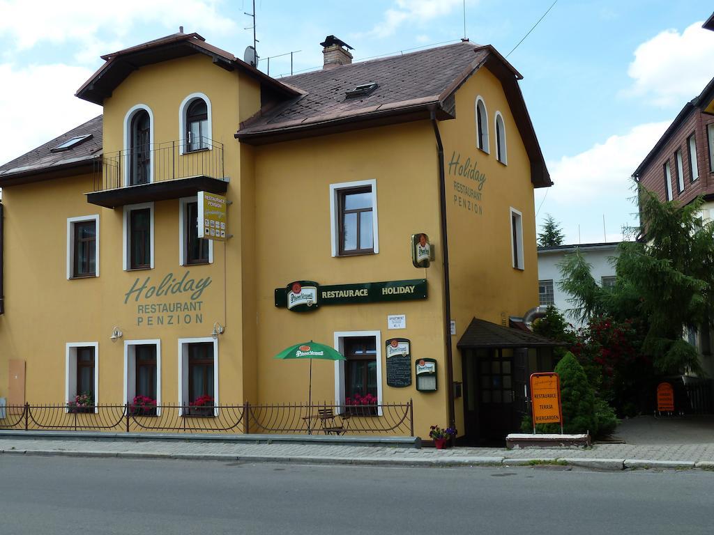 Penzion Holiday Marianske Lazne Exterior photo